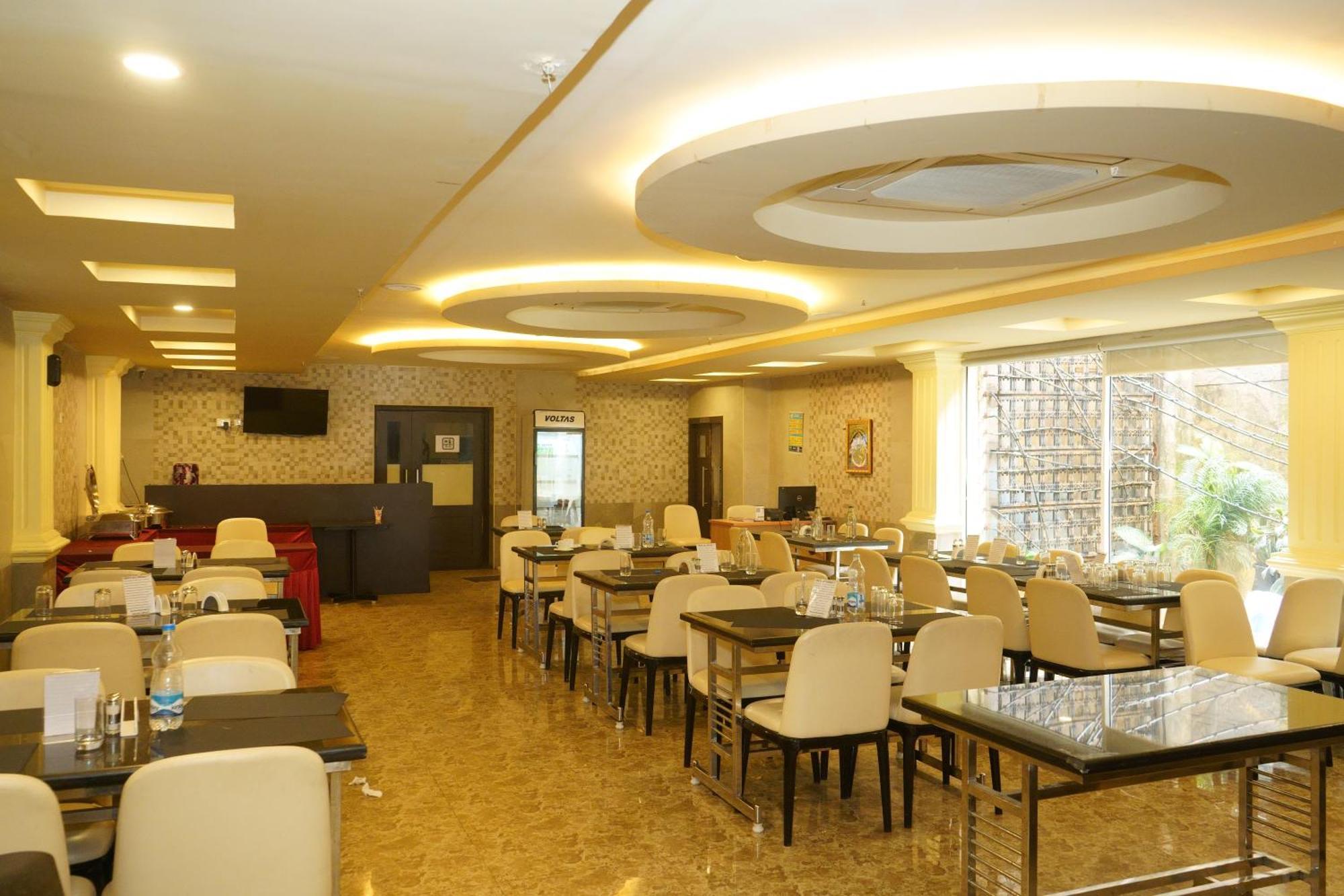 Geo Hotel 蓬蒂切里 外观 照片
